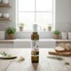 Hallikidiki-griekse-extra-vierge-olijfolie-op-koude-persing-verpakt-zacht-licht-geel-olie-in-een-verpakking-met-label-van-olijfolie-op-woonkeukentafel.