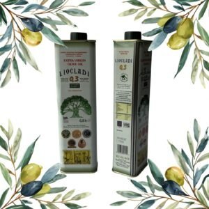 Extra vierge olijfolie uit Halkidiki, koudgeperst en in een handige verpakking van 0,5 liter, rechtstreeks afkomstig van de premium olijvenboomgaard.